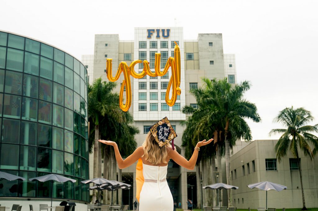 FIU yay TYPES OF SCHOLARSHIPS AND AID TO STUDY AT A UNIVERSITY IN THE USA